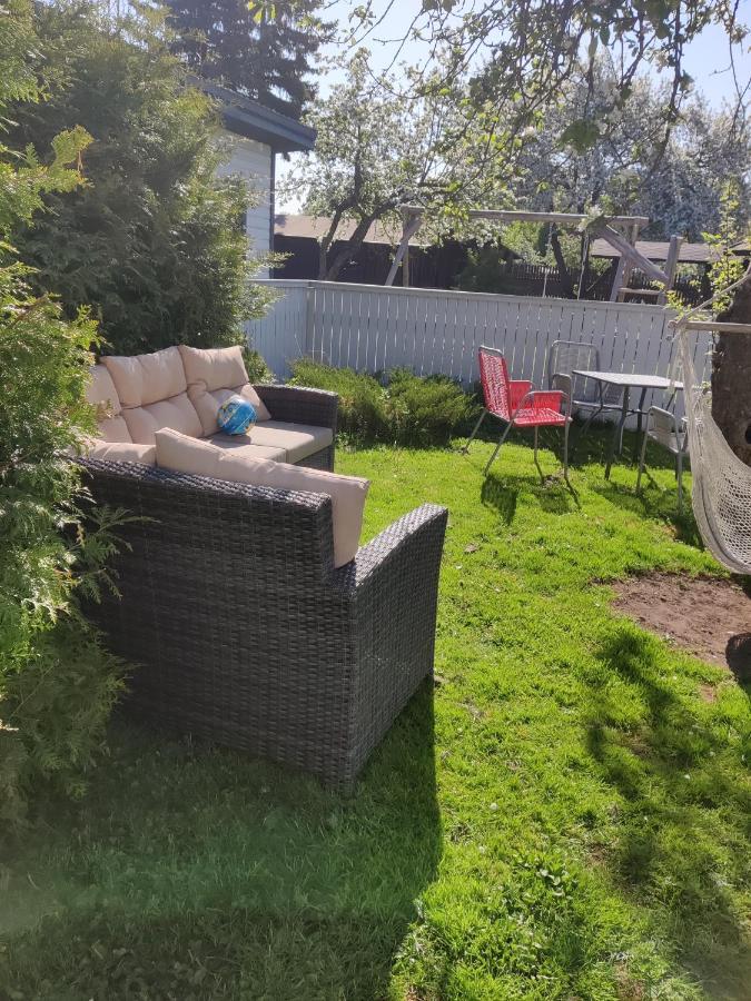 Karjamaa Apartment - Garden, Free Parking, Air Conditioning Pärnu Eksteriør billede